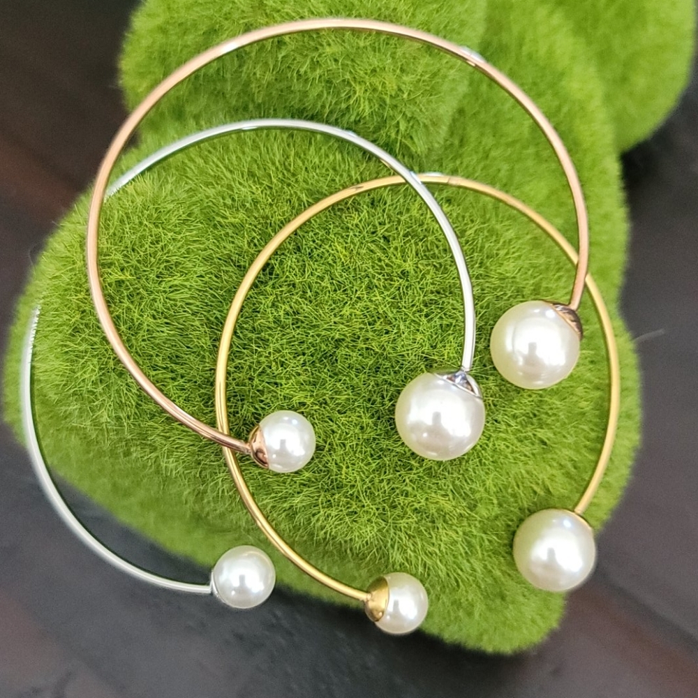 Tri colored bangle set